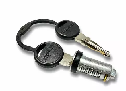 Thetford luukun lukkopesä +2 avainta - Ovien ja luukkujen osat - 791 - 1