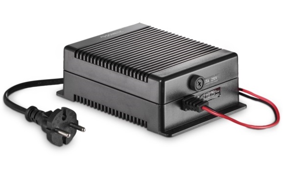 Dometic Coolpower MPS 35 verkkovirtalaite Liittää 24V laitteet 110-240V verkkoon - Akut, laturit, akun valvonta  - 15453 - 1