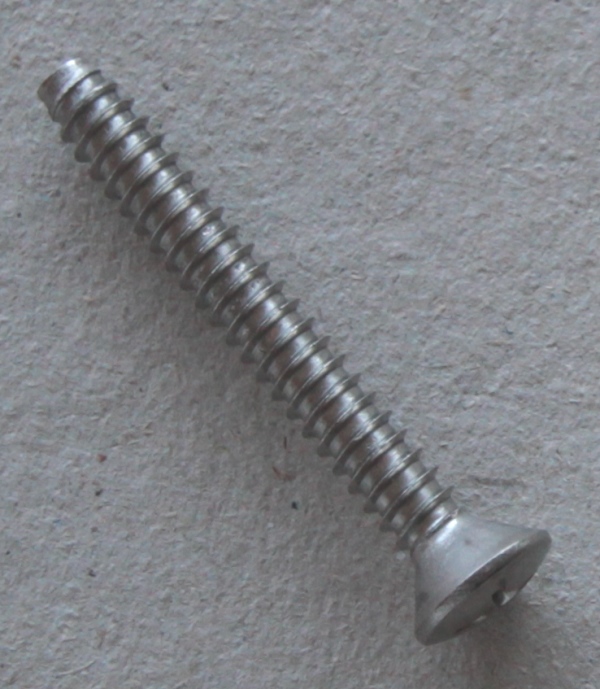 Thetford yläosan ovaalipultti EM Electra Magic, 1/4 14x2 - Electra Magic varaosat - 753 - 2