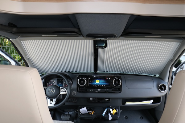 Remis etuikkunan pimennysverho REMIfront 4, MB Sprinter 2019-> - Ikkunat ja osat - 23686 - 1